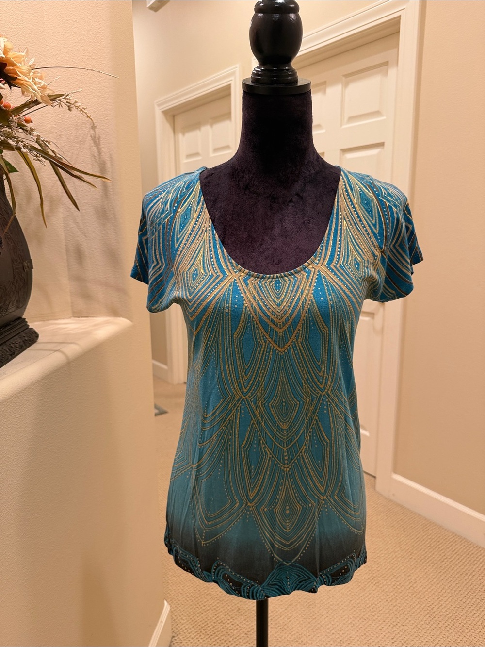 Chicos Geometric metallic Tee